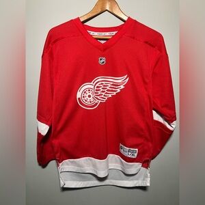 Detroit Red Wings Jersey Youth Large XL Red NHL Hockey Reebok CCM mens small